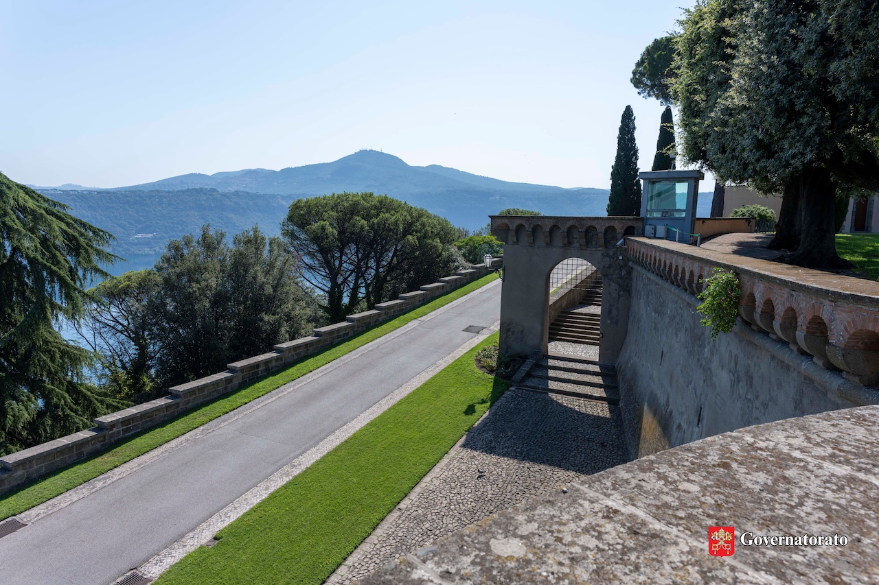 Palazzo Apostolico e Giardino Segreto Visita guidata per Gruppi universitari (11-30 pax)