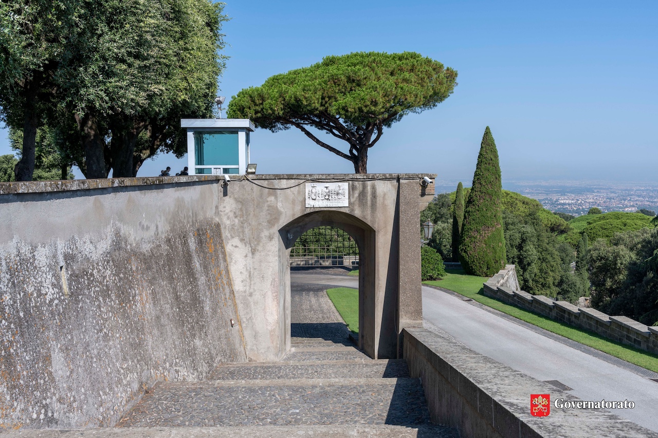 Palazzo Apostolico e Giardino Segreto Visita guidata per Scuole (11-30 pax)