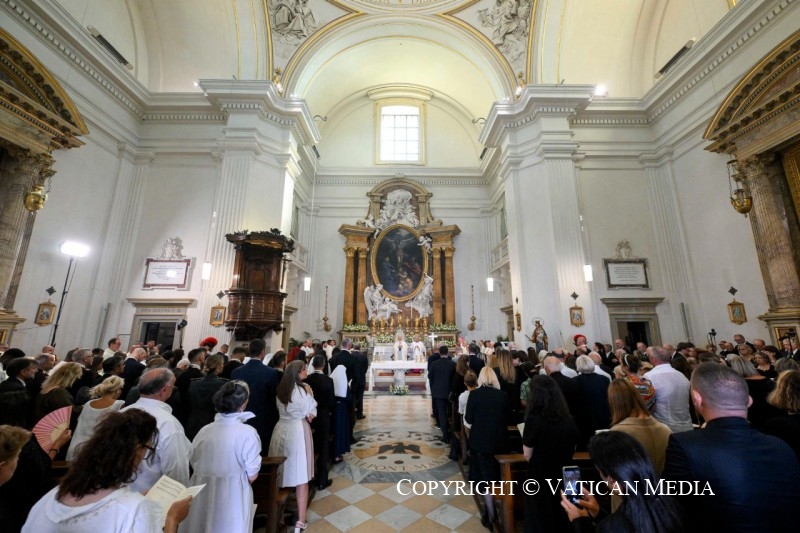 A Castel Gandolfo Papa Leone XIV ha presieduto la concelebrazione eucaristica in occasione della solennità dell’Assunzione della Beata Vergine Maria