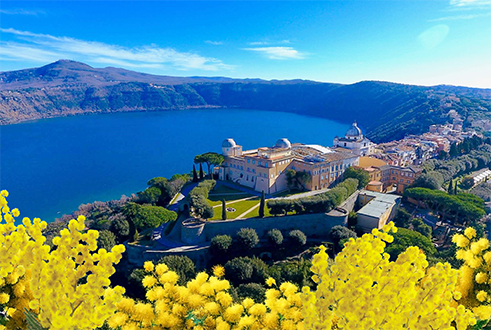Un invito per le donne a visitare il Palazzo Apostolico di Castel Gandolfo e le Cupole astronomiche della Specola Vaticana